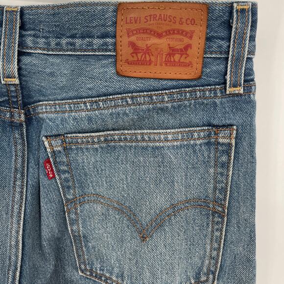 Levi's Wedgie Straight Jeans Women's Size 29 Cotton Button Fly Crop Blue Raw Hem - Picture 7 of 11